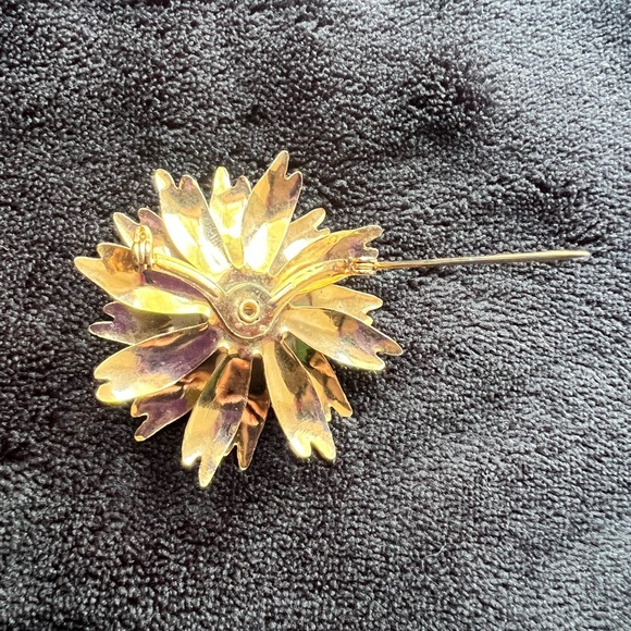 Vintage 1960s Enamel Flower Brooch With Rhinestones - Picture 4 of 6